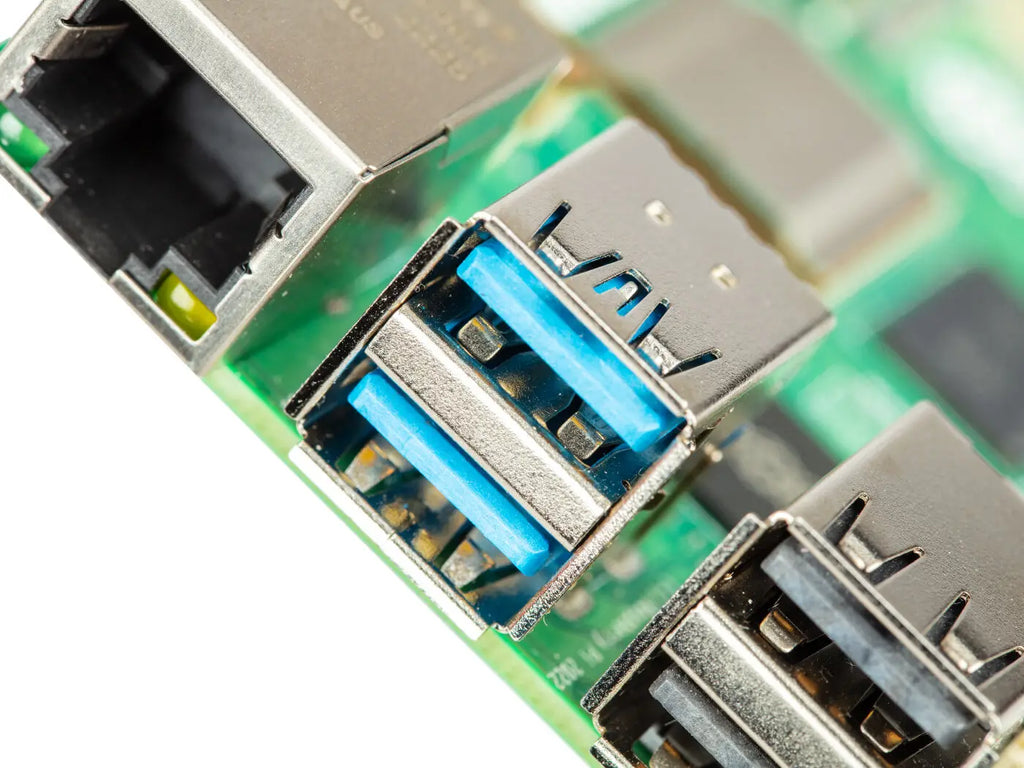 Raspberry Pi 5 — Med Etui & Strøm  Mange varianter Velg bundle