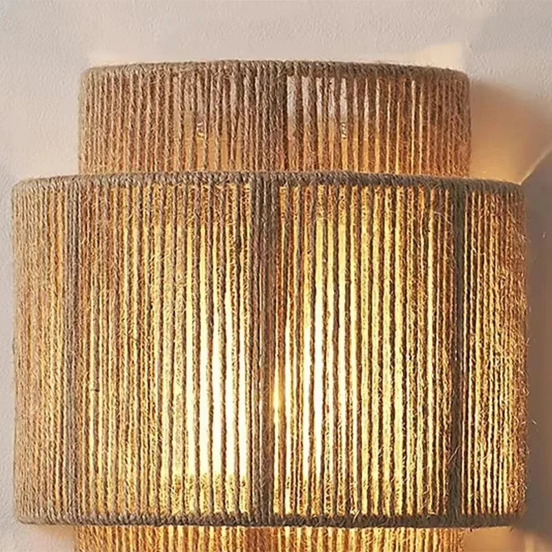 Retro rattan vegglampe — E27 hampetau, stue/korridor