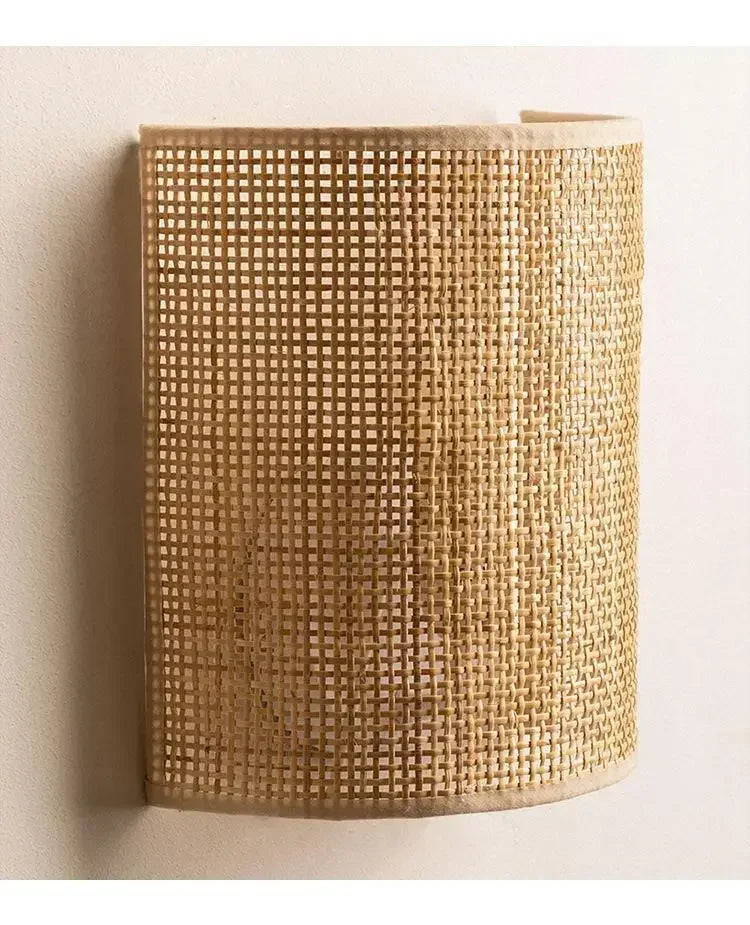 Rattan vegglampe — LED vegglykt stue/soverom