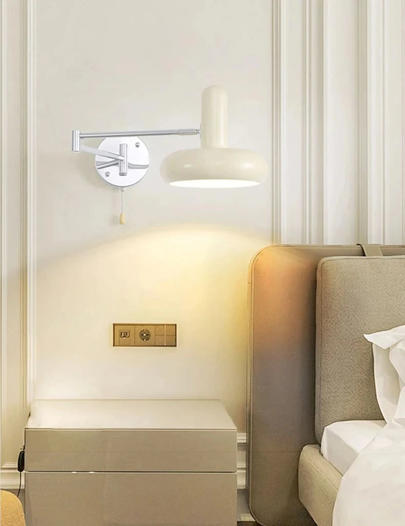 Nordisk svingarm vegglampe — Uttrekkbar, soverom/lesing