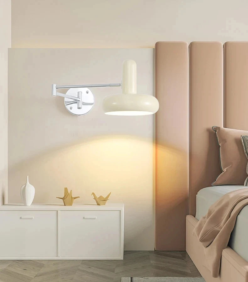 Nordisk svingarm vegglampe — Uttrekkbar, soverom/lesing