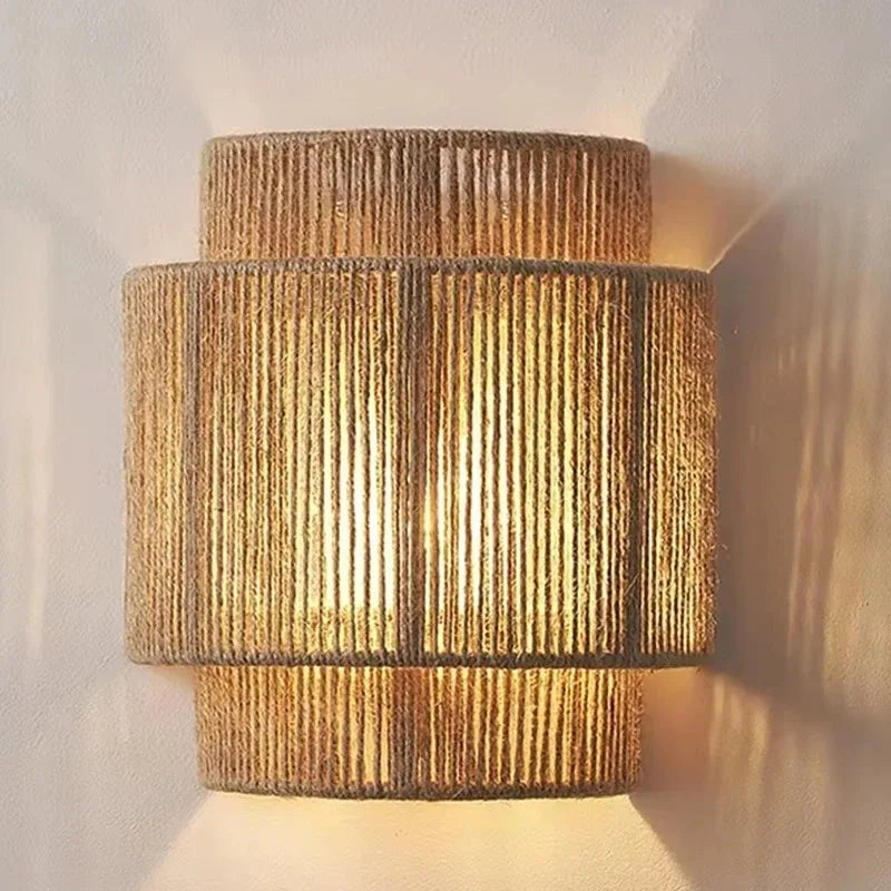 Retro rattan vegglampe — E27 hampetau, stue/korridor