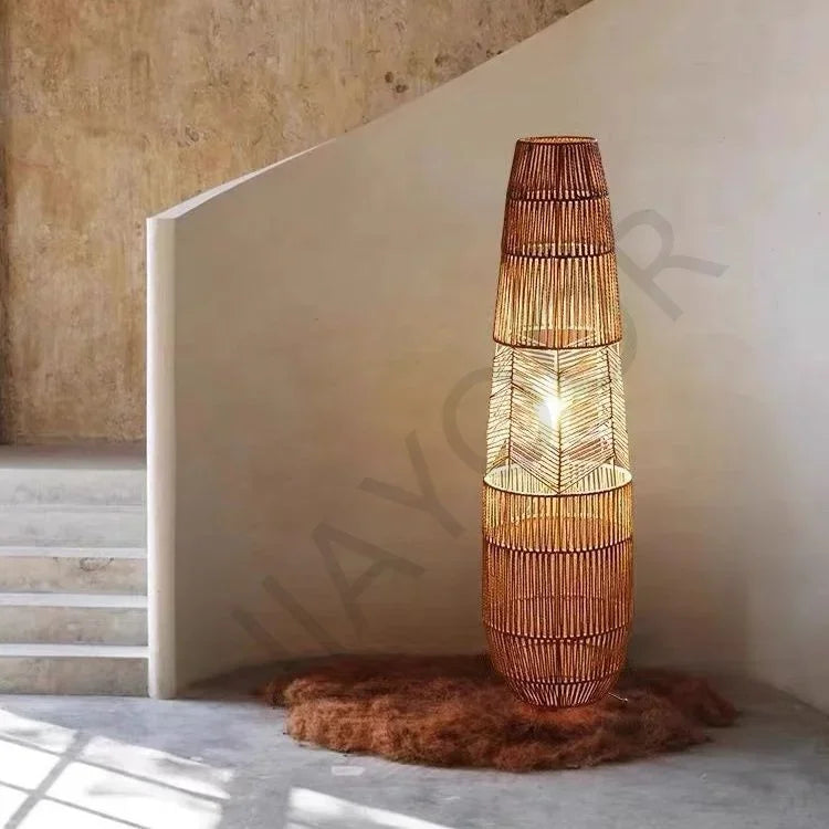 Wabi-Sabi gulvlampe med hampetau — Retro, vertikal (stue/soverom)